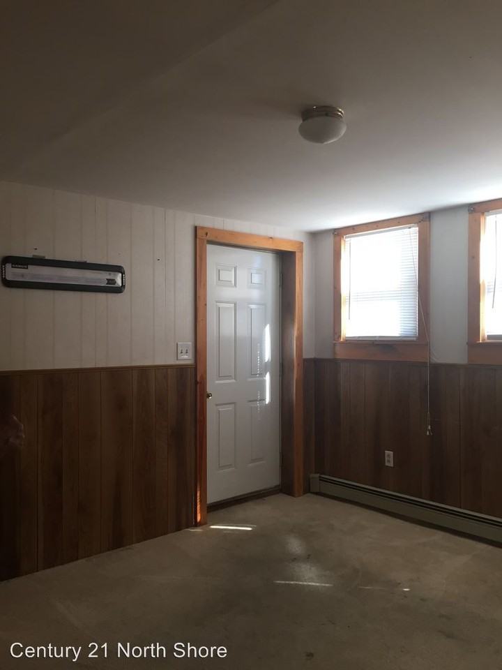 100 Hancock St - Photo 2 of 8