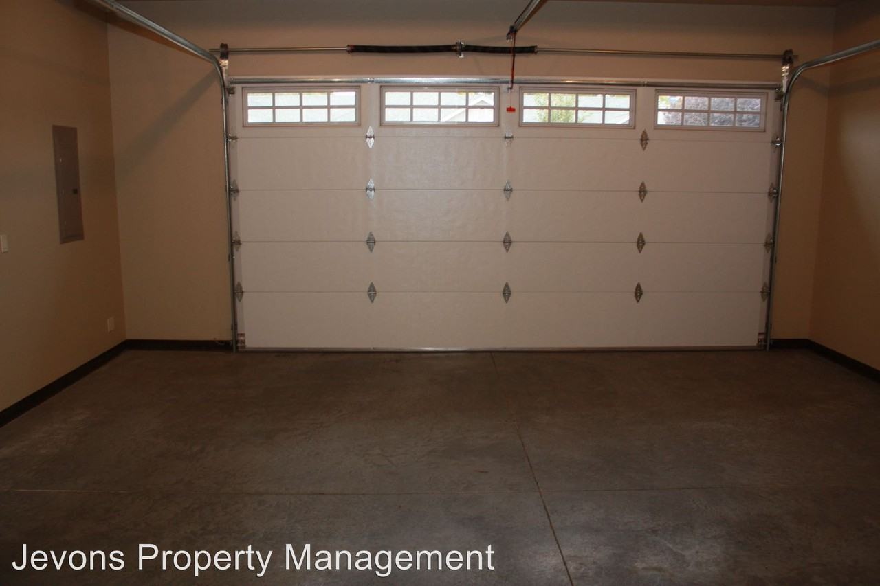 7204 W Chestnut Ave - Photo 2 of 43