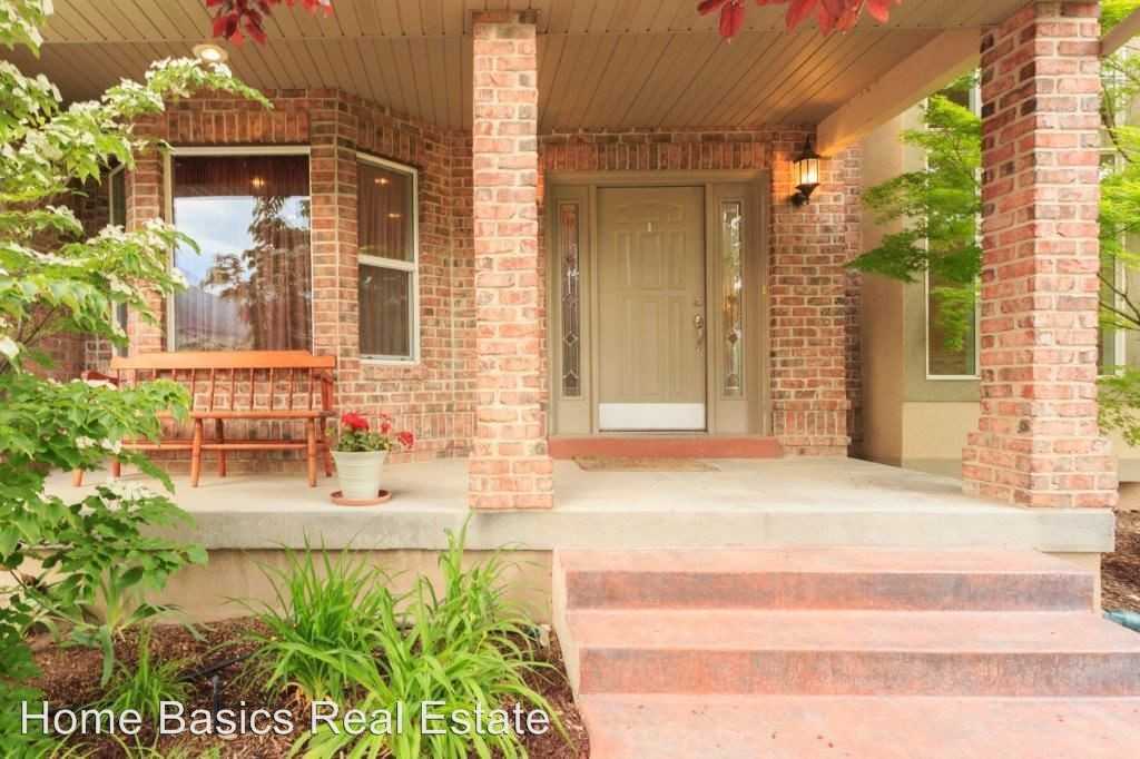 1178 Round Mountain Dr - Photo 2 of 19