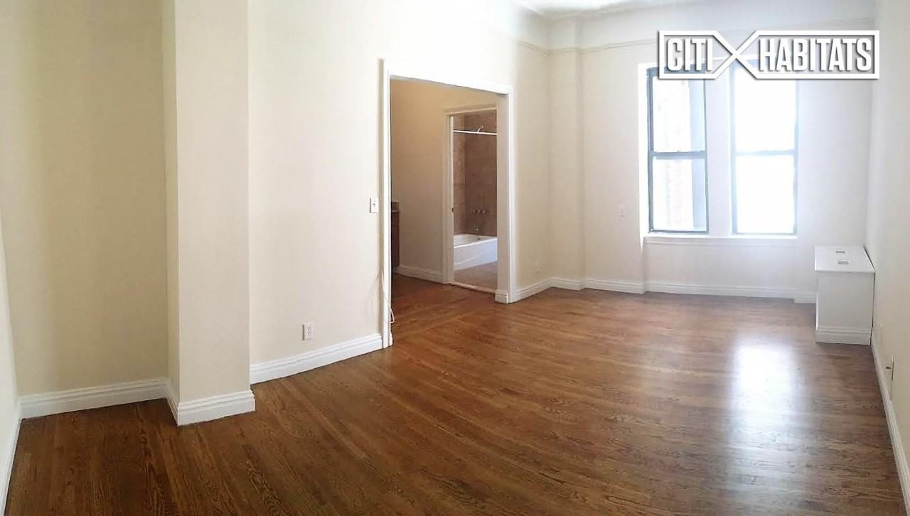 Broadway #411A