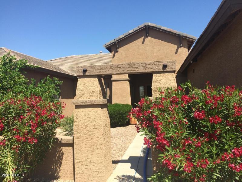 14408 W Hope Dr - Photo 2 of 10