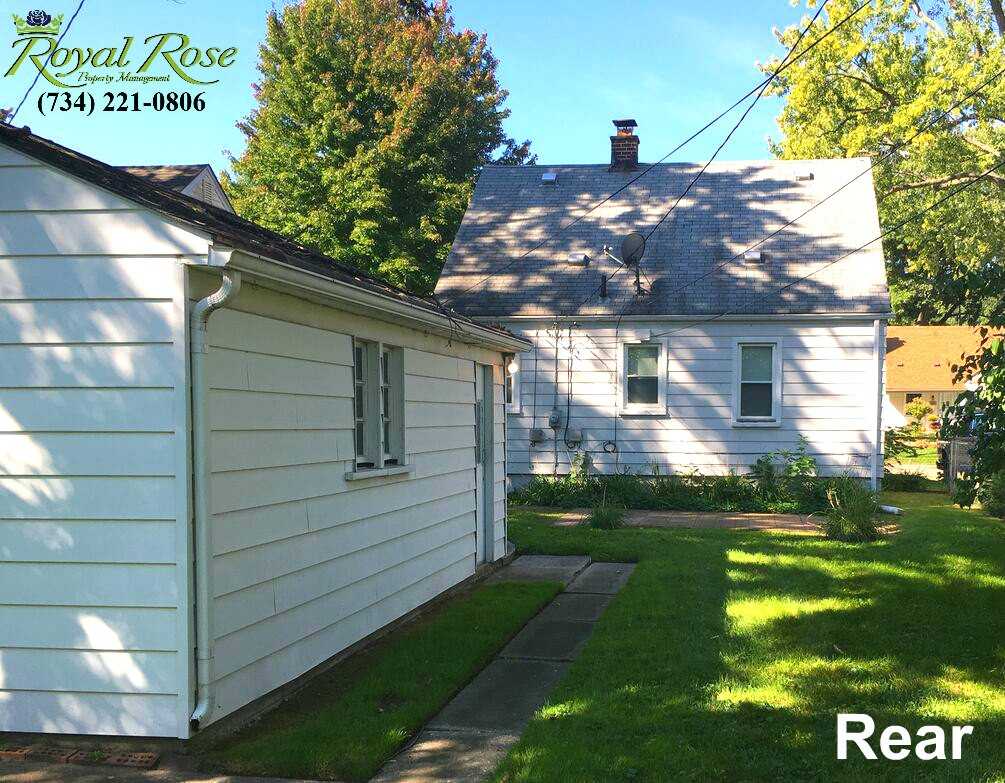 2969 Geneva St - Photo 2 of 18