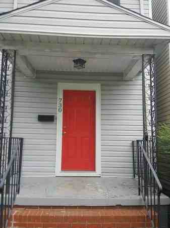 730 E Gladstone Ave - Photo 2 of 4