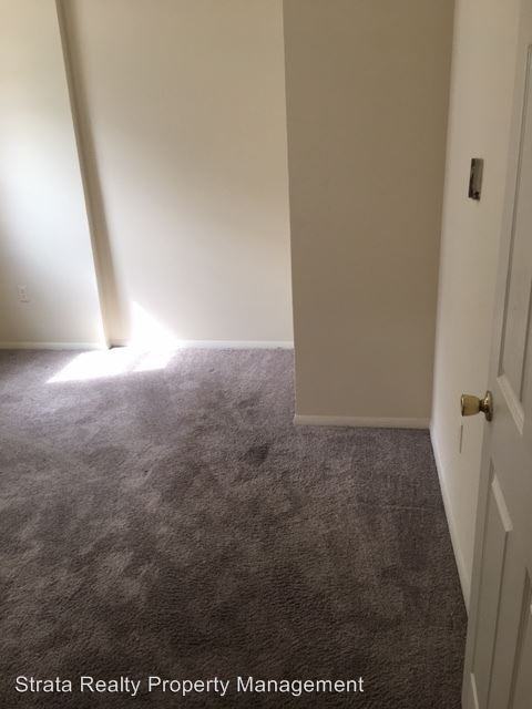 202 N Potomac St - Photo 2 of 12