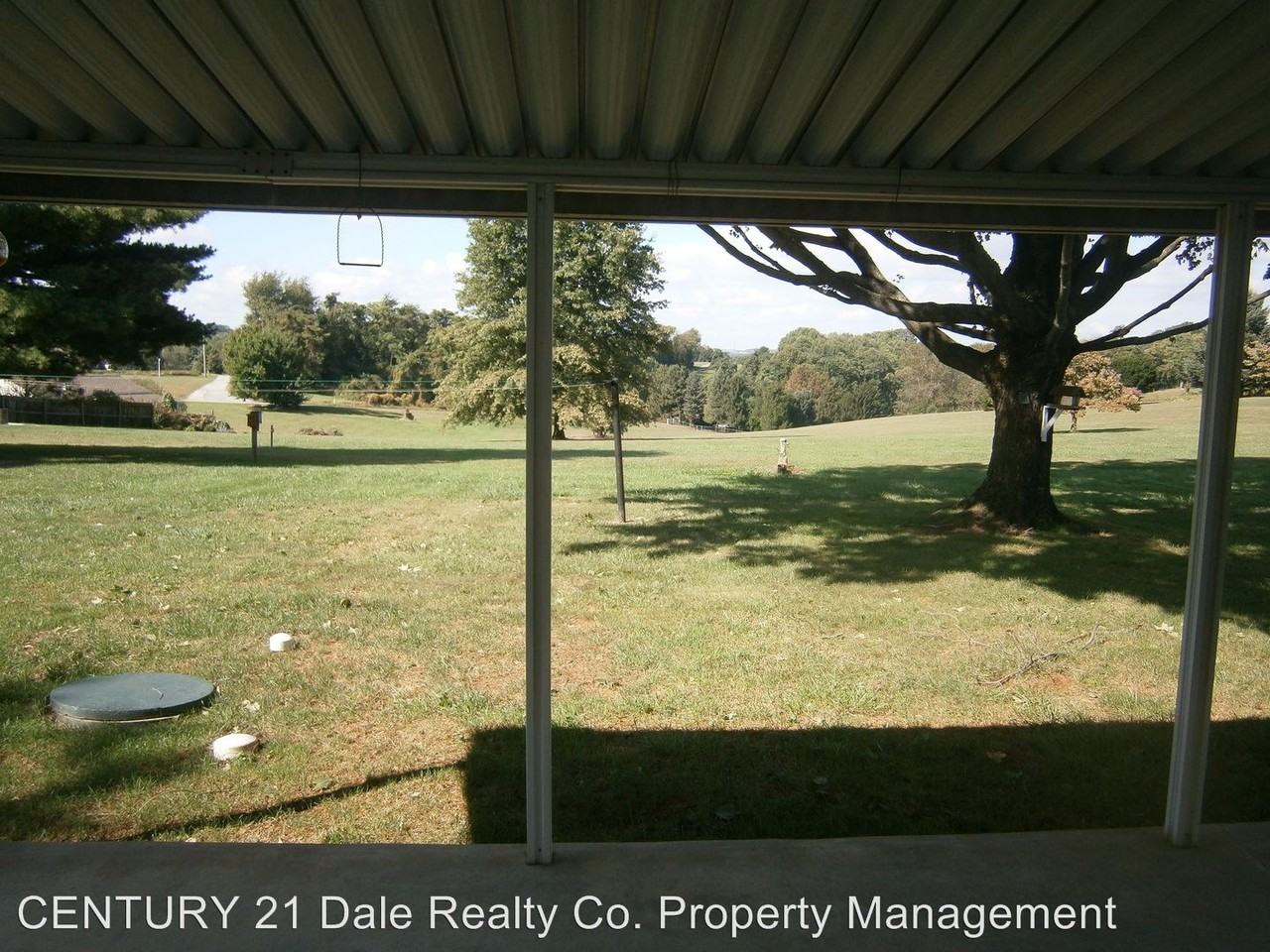 374 Forge Hill Rd - Photo 3 of 15