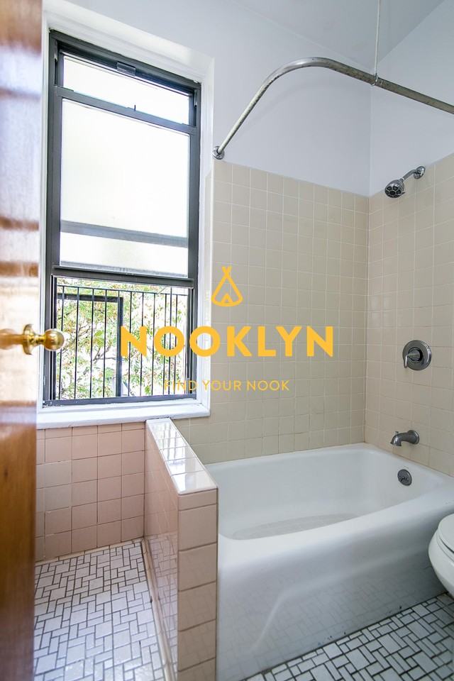 198 Java Street - Photo 3 of 14