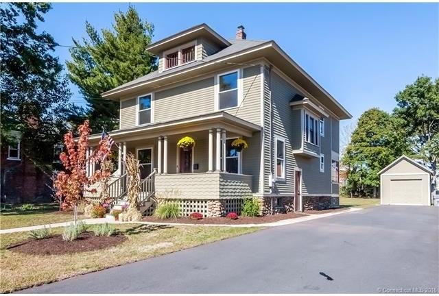 51 Maple St - Photo 2 of 35