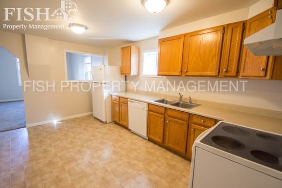 1125 Market St - Photo 3 of 11