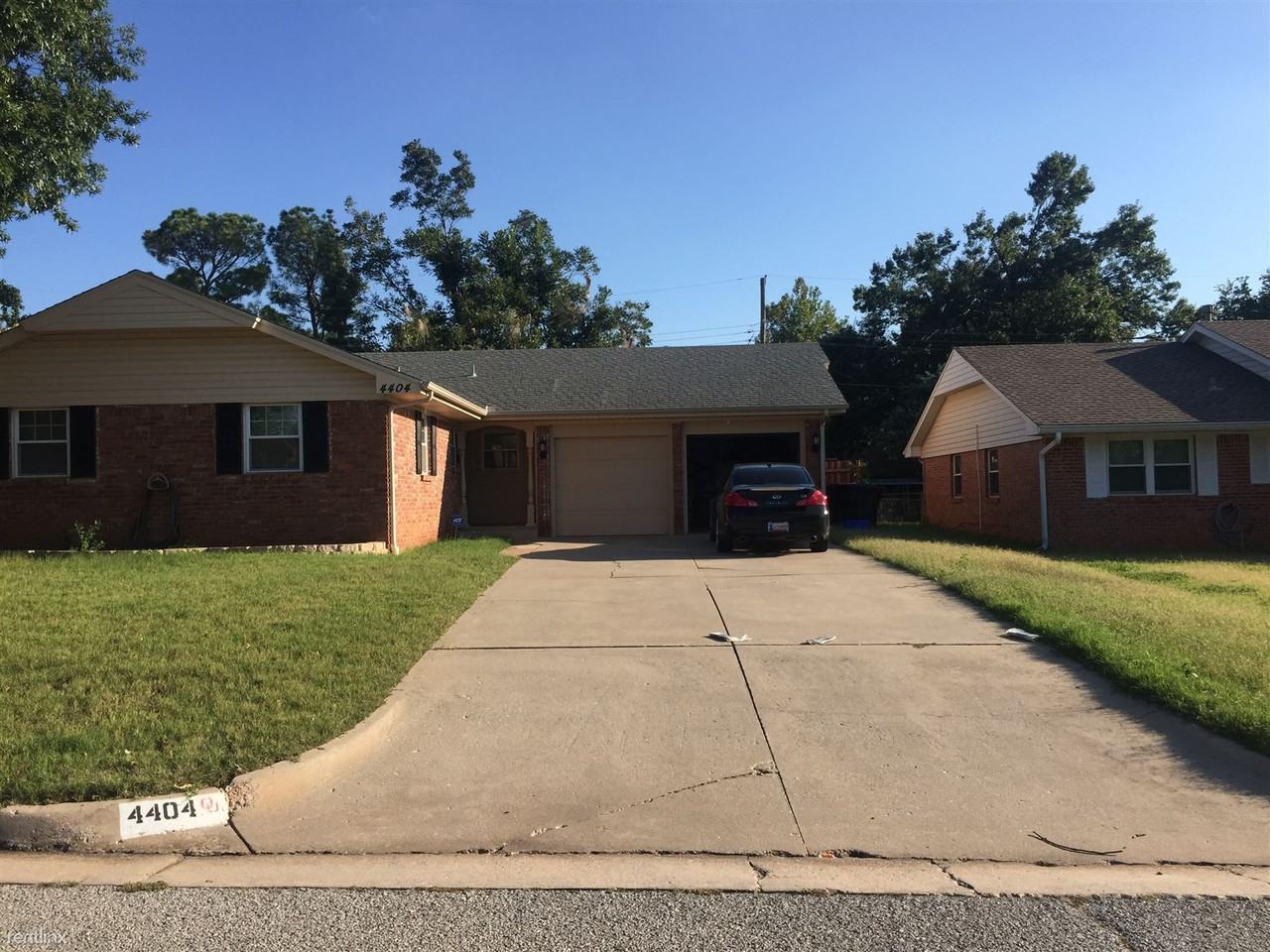 4404 NW 57th St - Photo 3 of 3