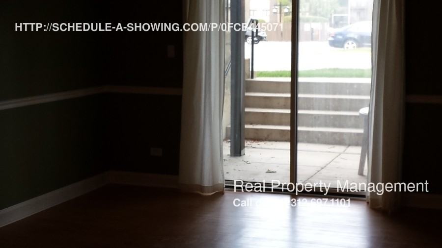 1440-1486 Stonebridge Cir - Photo 3 of 5