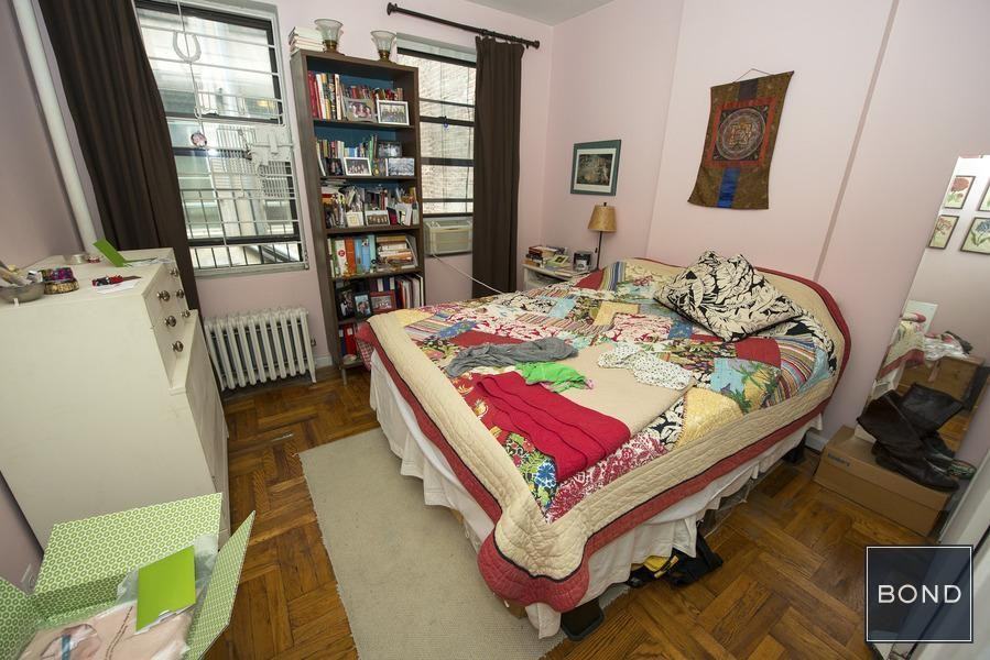 Broome St & Lafayette St