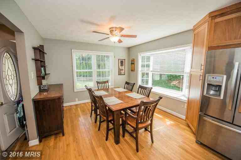 47 Mt Vernon Ct - Photo 3 of 30