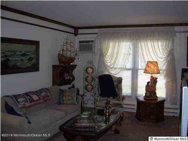 55 Dogwood Dr - Photo 3 of 7