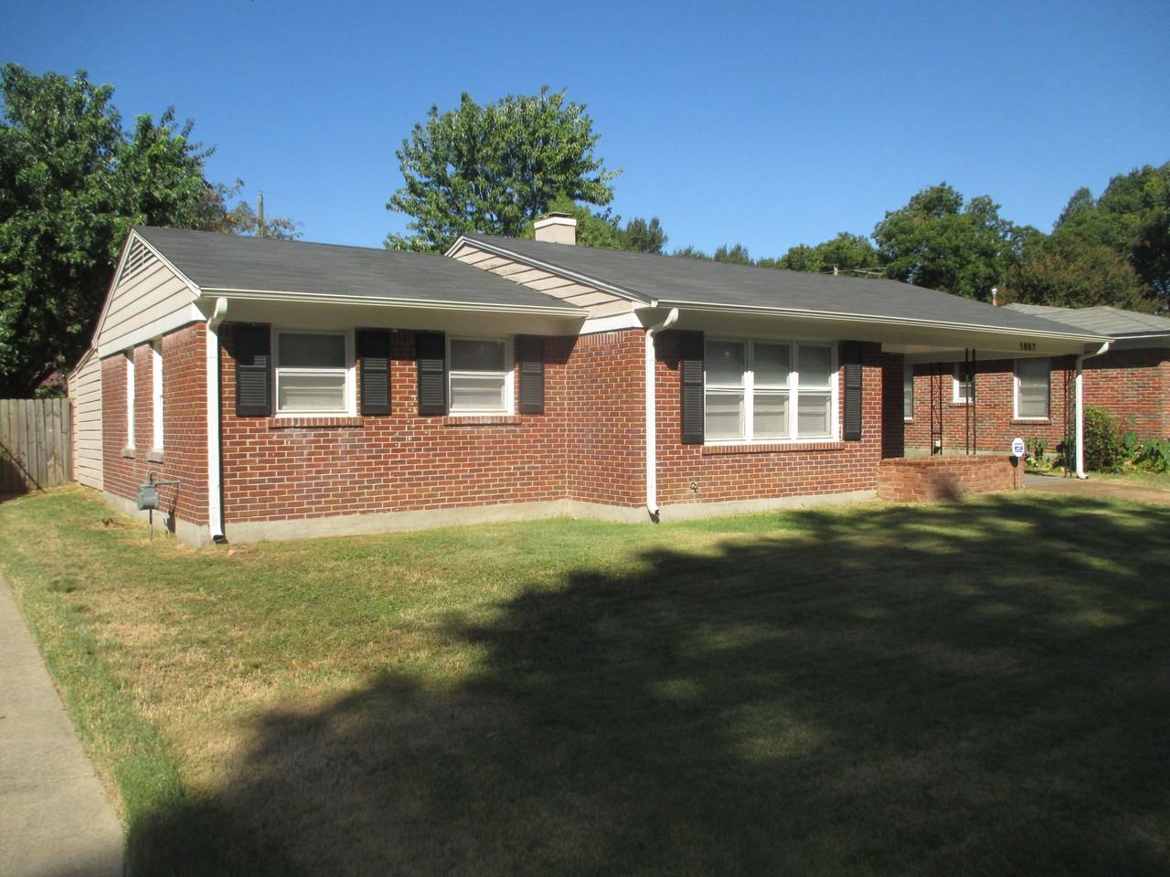 1657 Welsh Rd - Photo 2 of 8