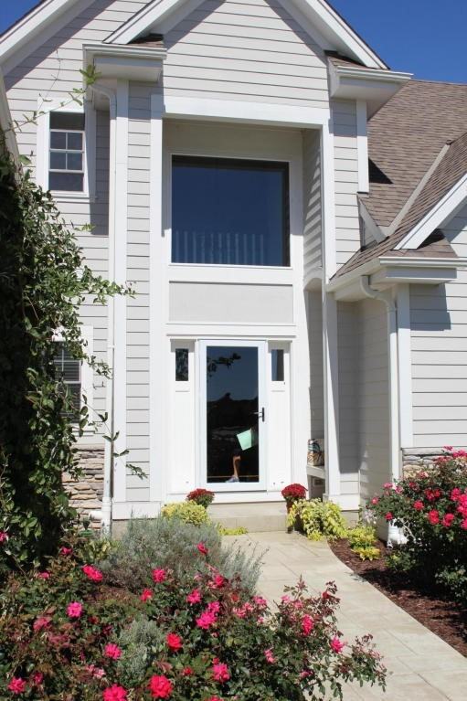 380 Lake Bluff Dr - Photo 2 of 23