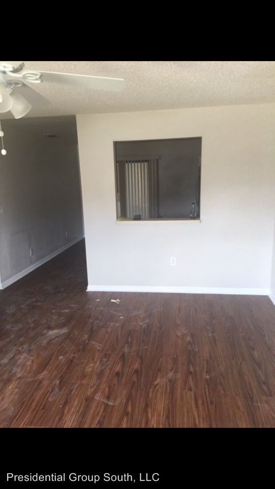 661 Royalty Ct - Photo 2 of 6