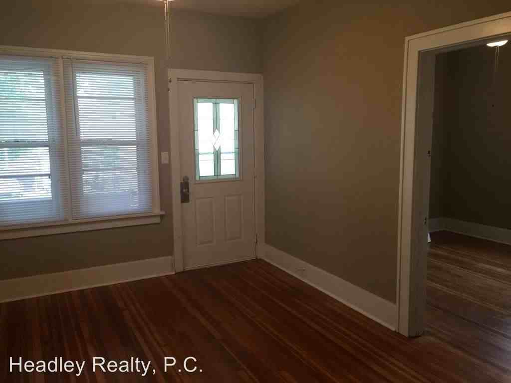 1719 S 12th St - Photo 3 of 8