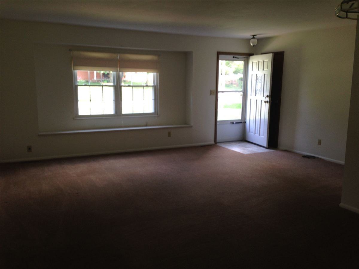 3920 Allston Dr - Photo 2 of 10