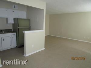 Glen Hollow Apartments - Photo 2 of 3