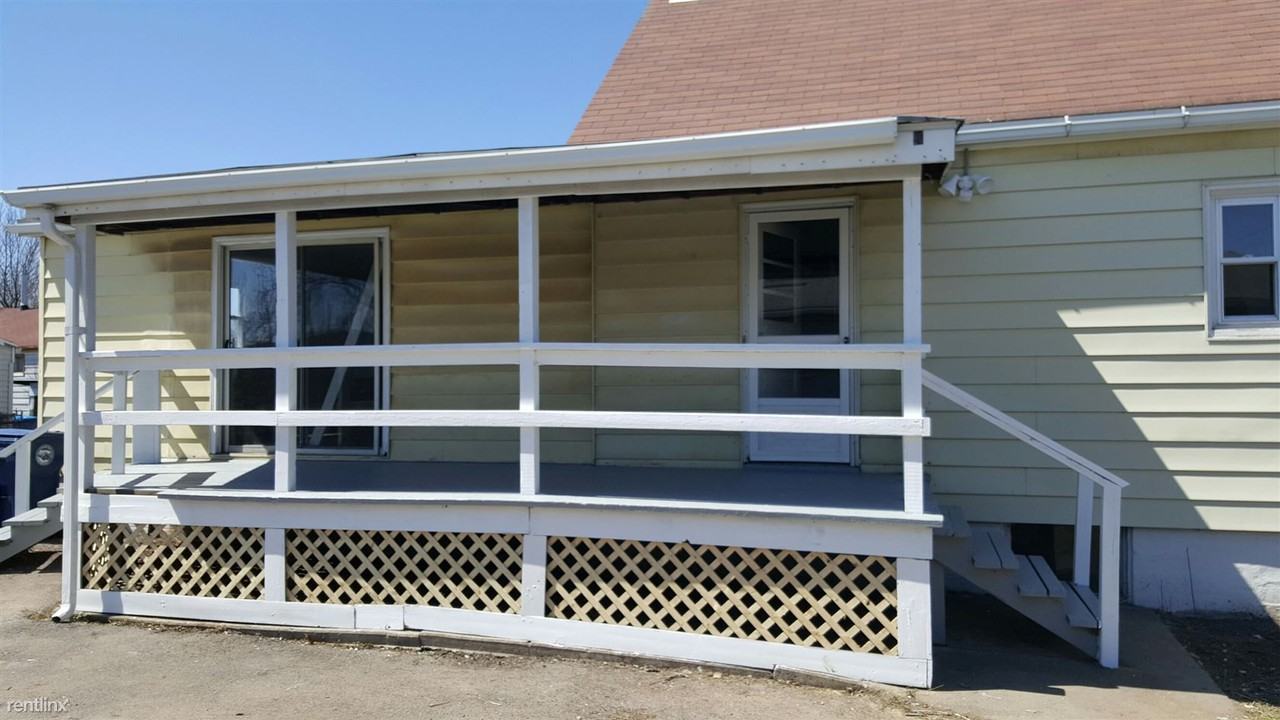 3325 Ely Ave - Photo 2 of 10