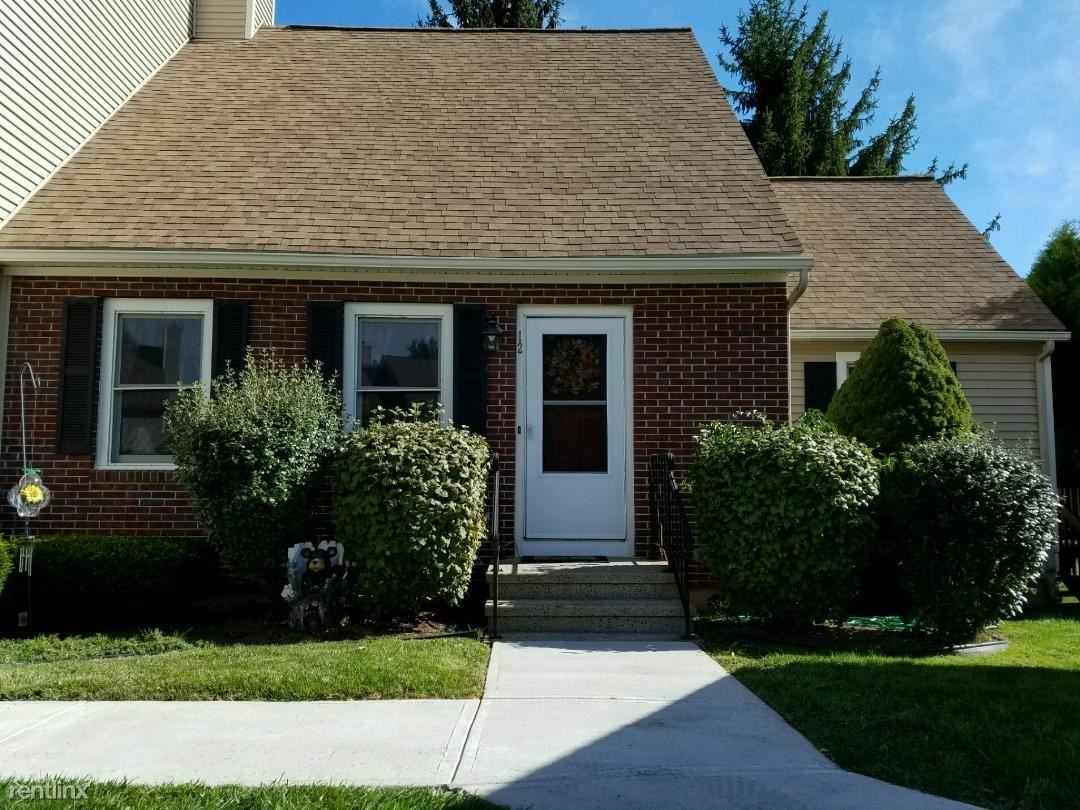 12 Suffield Meadow Dr - Photo 3 of 4