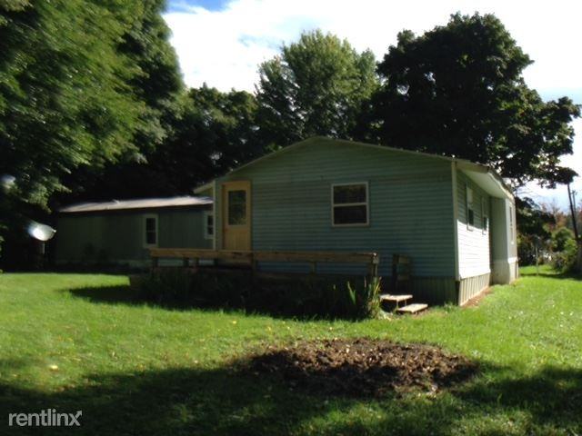 850 37th St - Photo 2 of 9