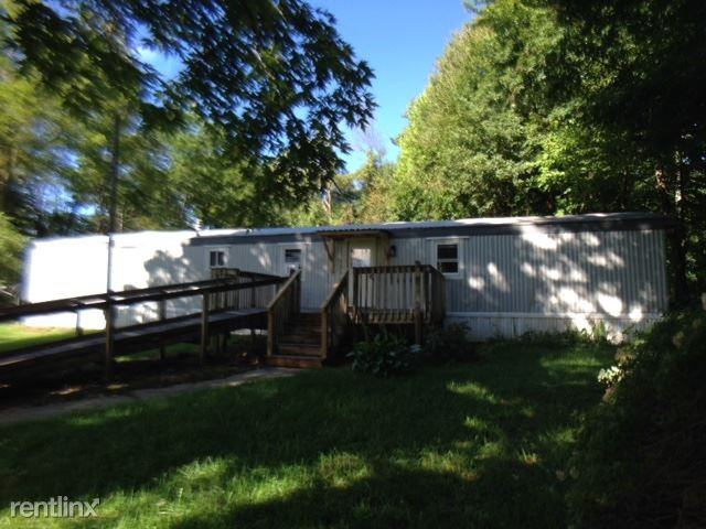 850 37th St - Photo 3 of 9