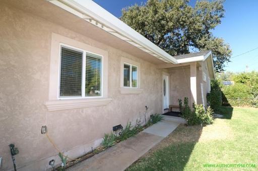 3754 Rhonda Rd - Photo 3 of 29