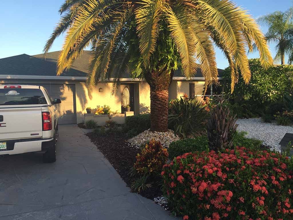 6334 Cottonwood Ln - Photo 2 of 24