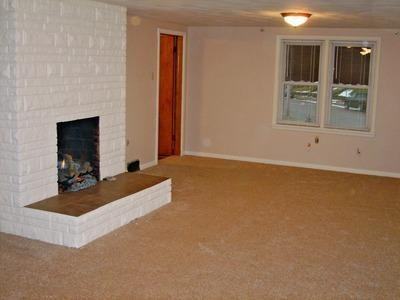 245 E 40th St - Photo 2 of 6