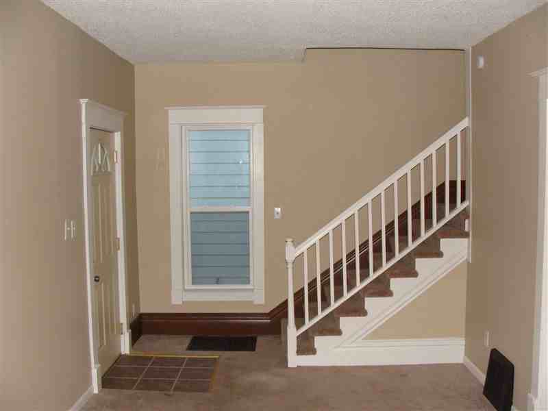 1017 Orchard St - Photo 3 of 13