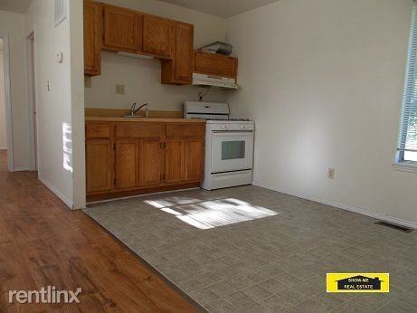 321 S Roy Hill Blvd - Photo 2 of 10