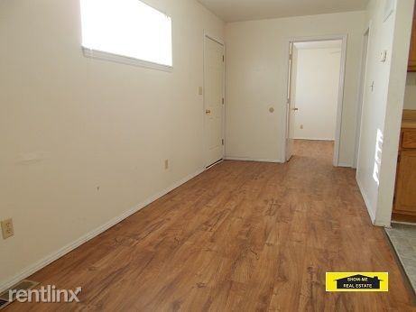 321 S Roy Hill Blvd - Photo 3 of 10