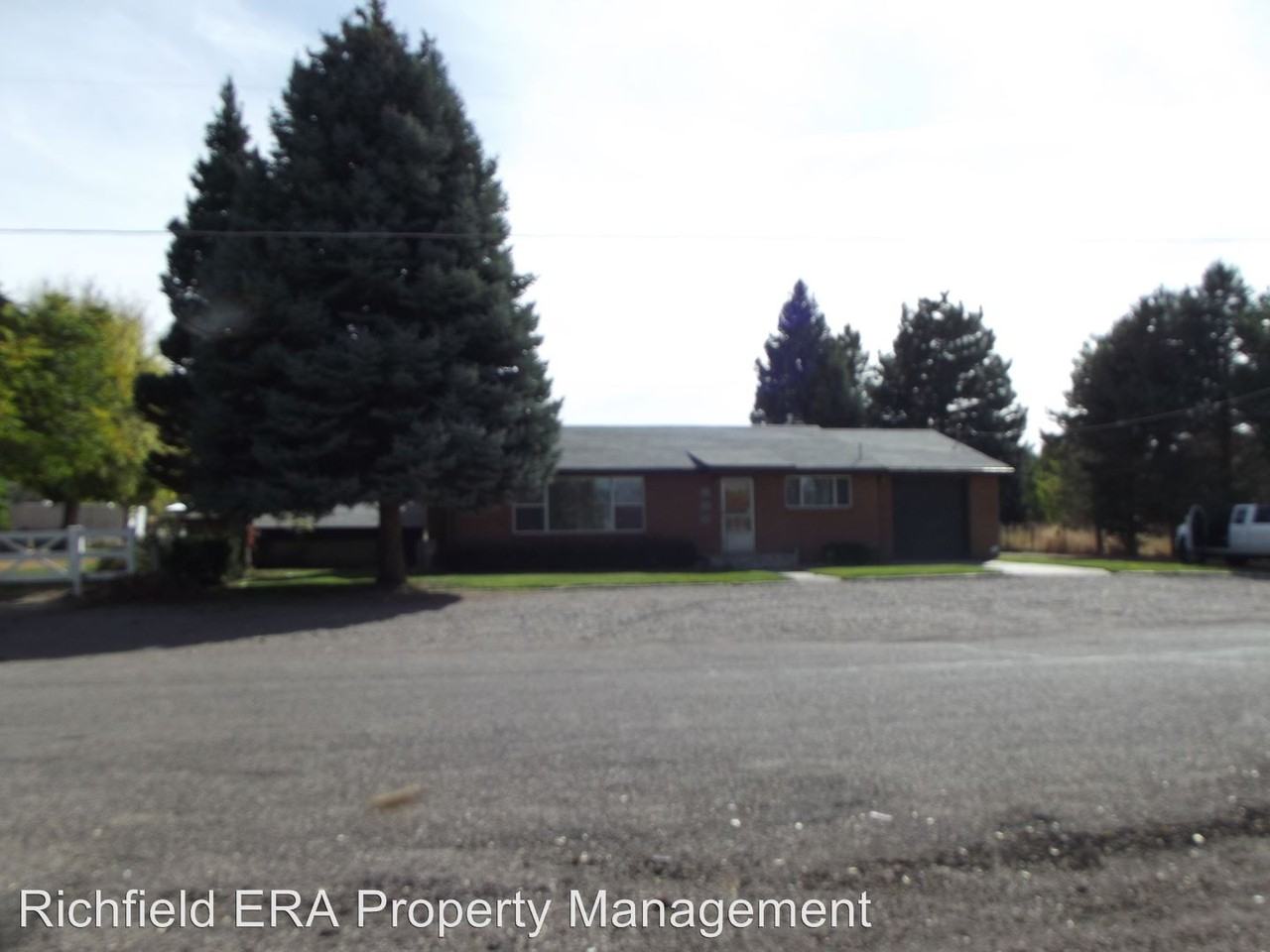 151 W 200 S - Photo 2 of 16