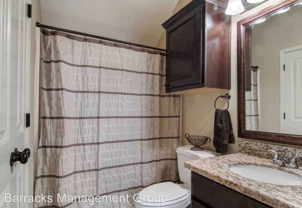 101 Deacon Dr - Photo 3 of 17