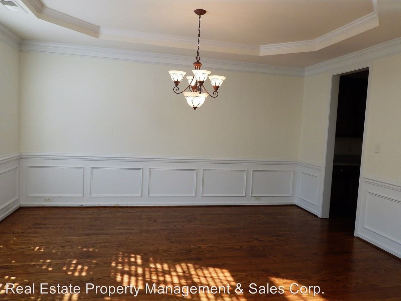 10233 Linksland Dr - Photo 3 of 9