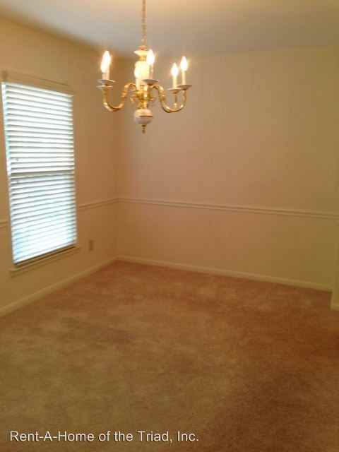 2517 Patriot Way - Photo 3 of 9