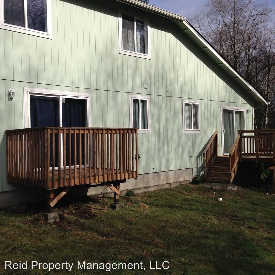 60 NE Dogwood Rd - Photo 3 of 32