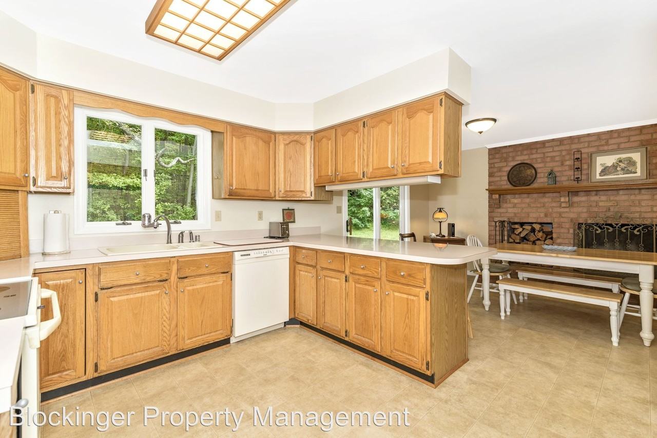 5317 Tanya Dr - Photo 3 of 35