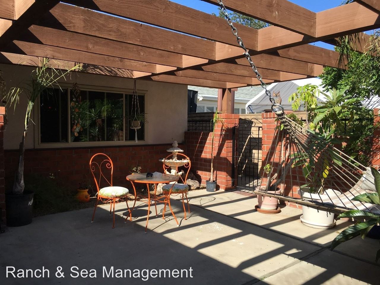 2710 East St - Photo 3 of 13