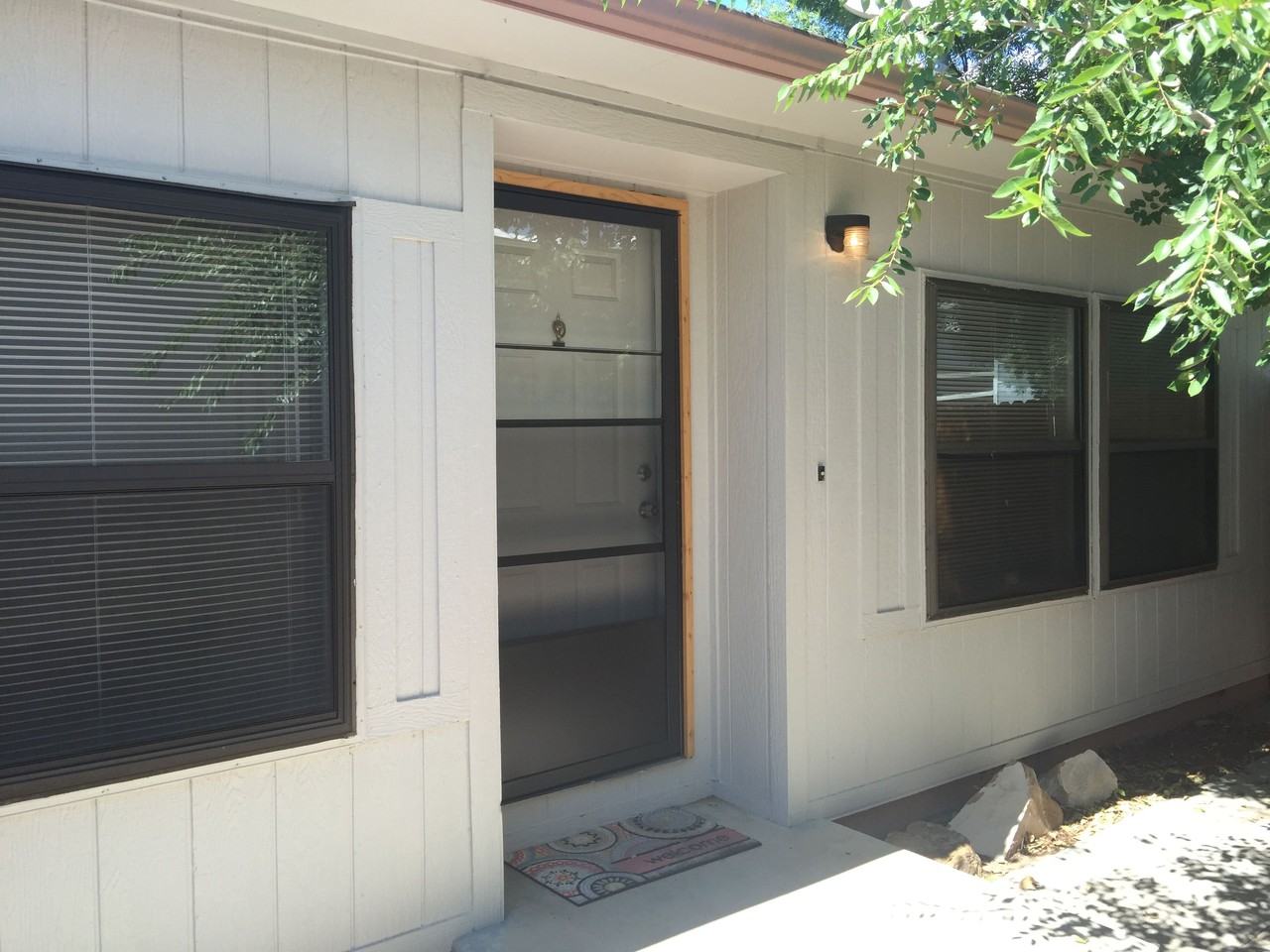 7227 Canary Ln NE - Photo 2 of 14