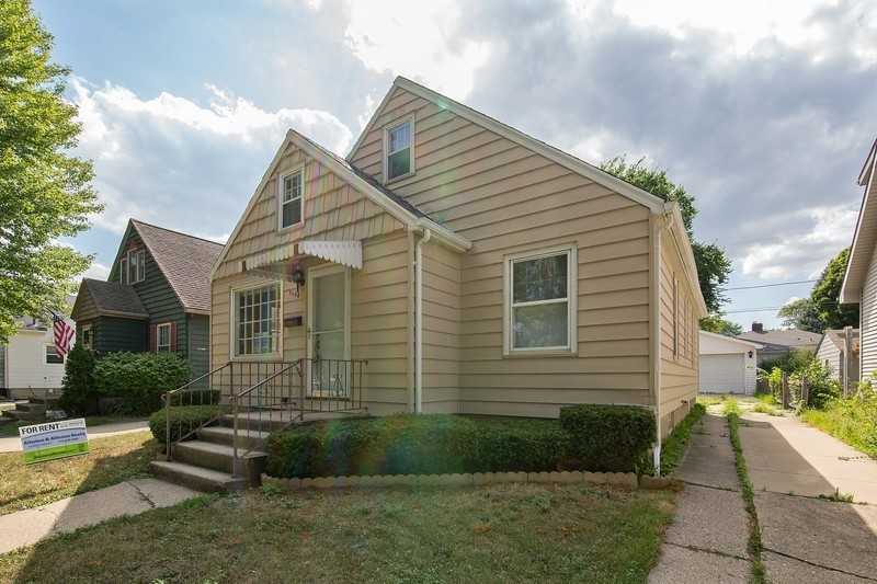 7108 41st Ave - Photo 2 of 25