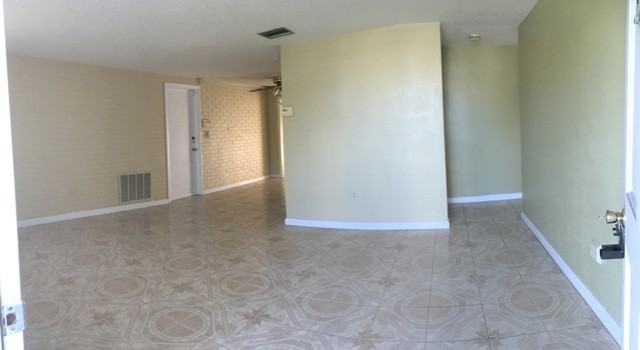 12702 College Hill Dr - Photo 3 of 10