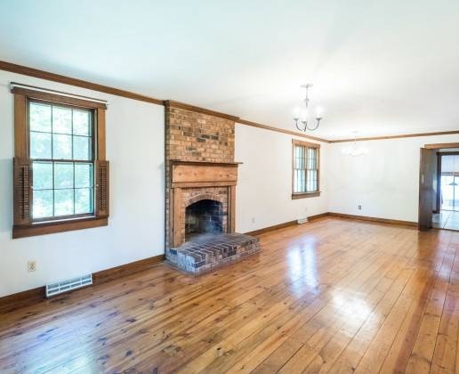 4814 Leonard Pkwy - Photo 3 of 9