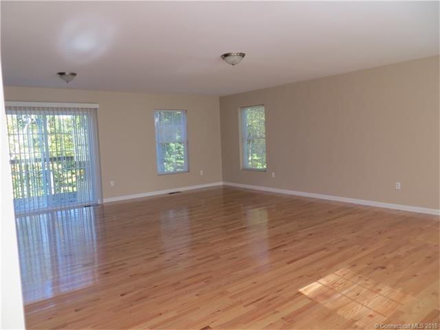 8 Winterbrooke Rd - Photo 2 of 12