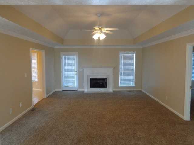449 Plantation Blvd - Photo 2 of 15