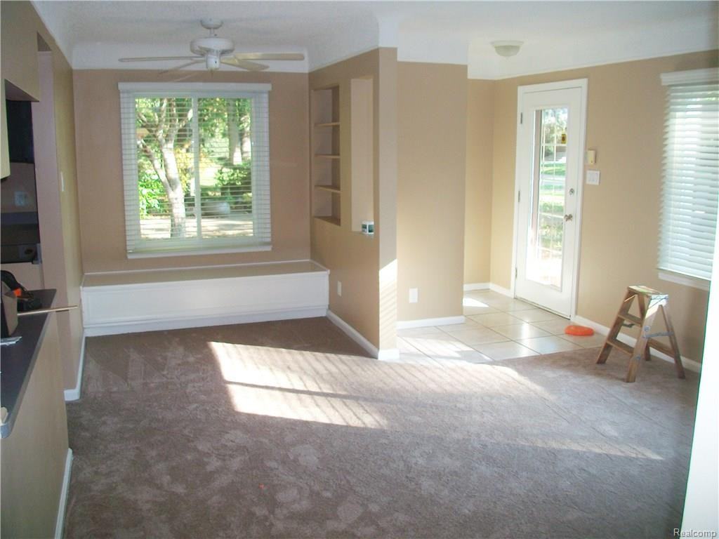1408 Avondale - Photo 2 of 17