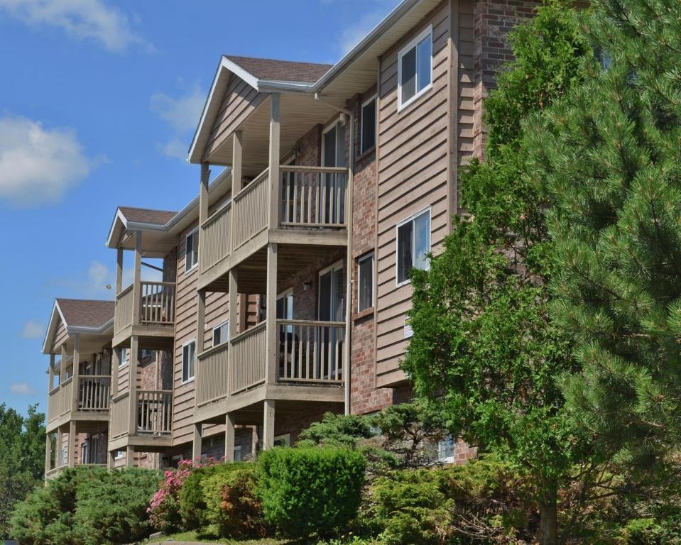 Highfield Park Apartments 96 Highfield Park Dr, Halifax, NS B3A 4W4
