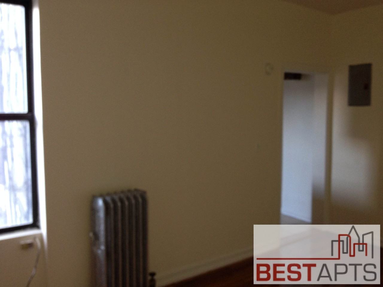 St Nicholas Ave & W 190th St #32