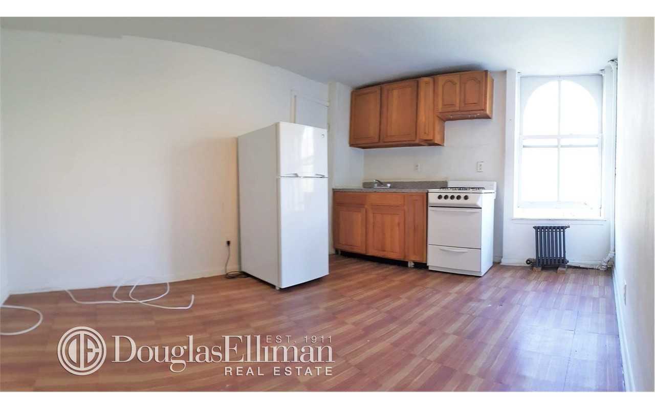 Joralemon Street & Furman St. #D109